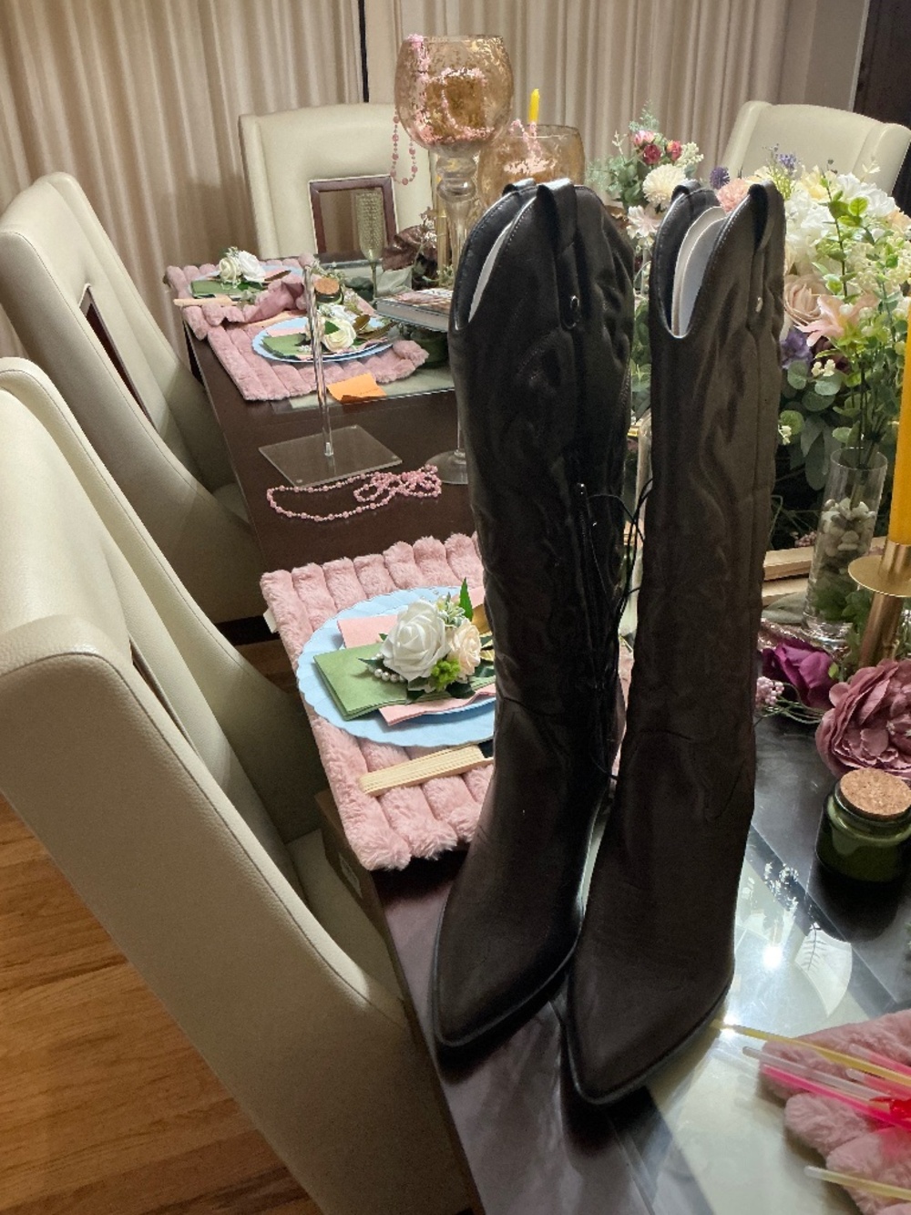 Brown western cowgirl boots, Forever 21 brand